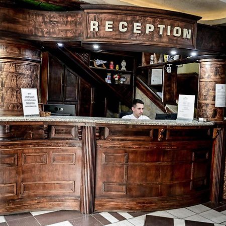 Hotel Centar Balasevic เบลเกรด ภายนอก รูปภาพ