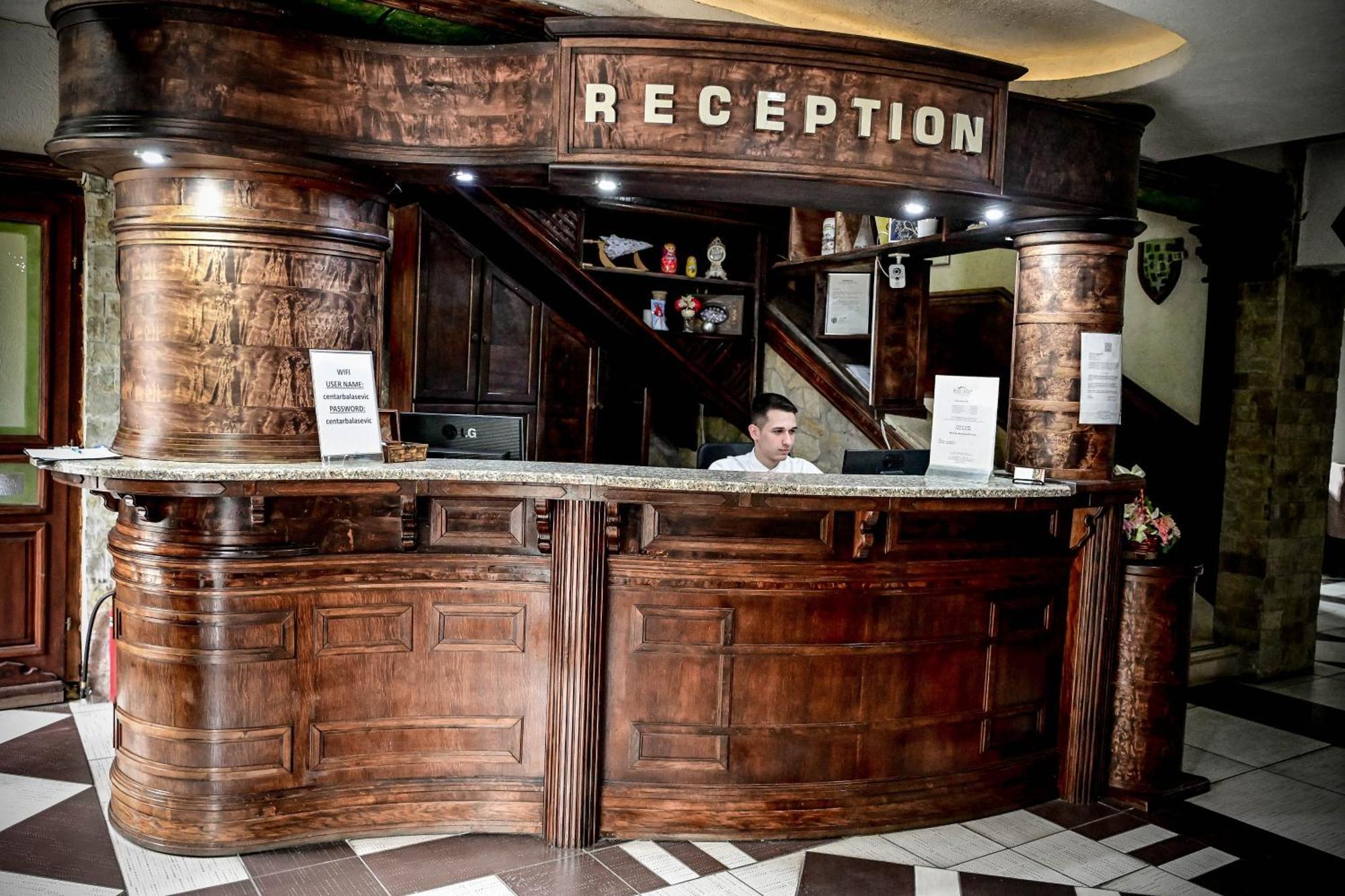 Hotel Centar Balasevic เบลเกรด ภายนอก รูปภาพ