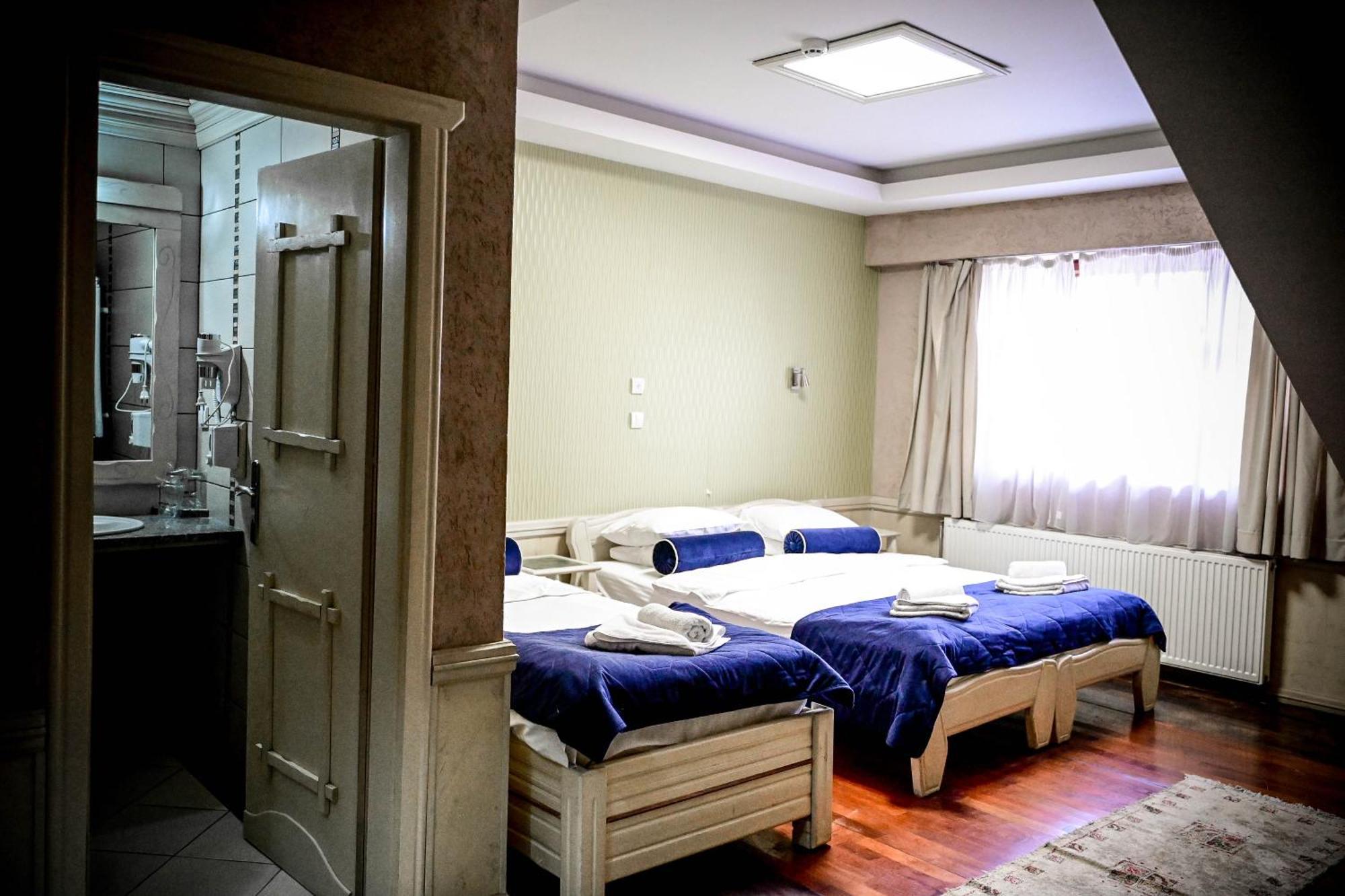 Hotel Centar Balasevic เบลเกรด ภายนอก รูปภาพ