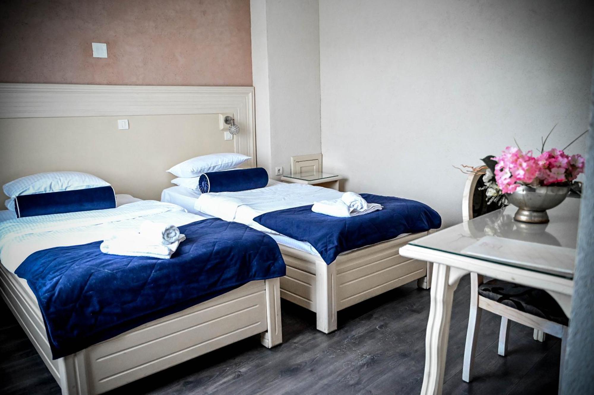 Hotel Centar Balasevic เบลเกรด ภายนอก รูปภาพ