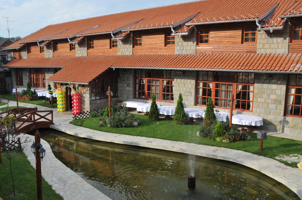 Hotel Centar Balasevic เบลเกรด ภายนอก รูปภาพ