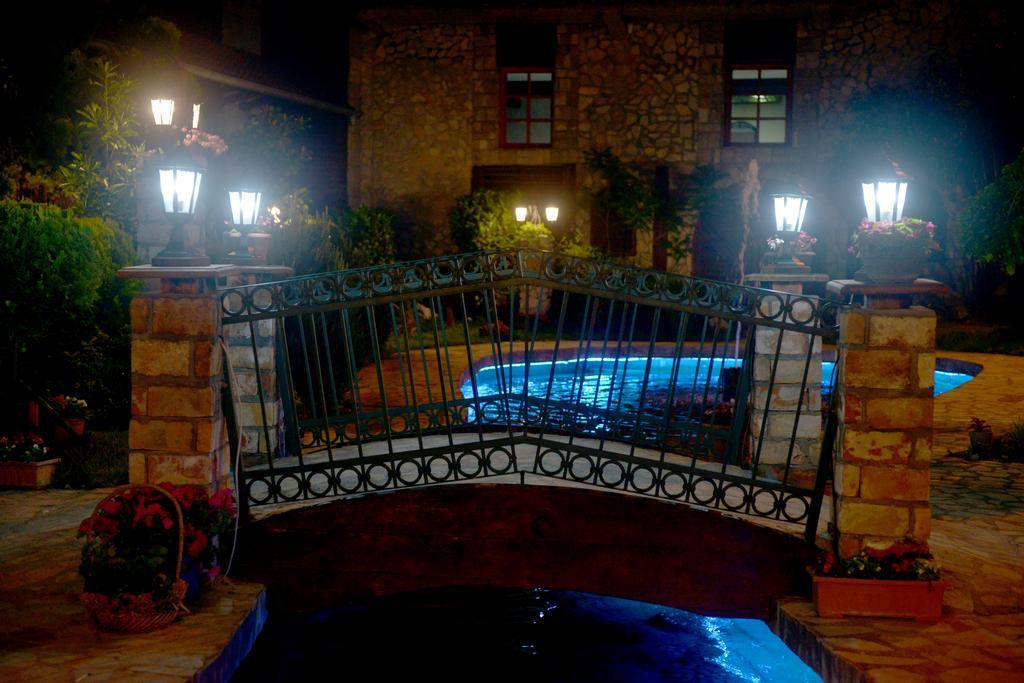 Hotel Centar Balasevic เบลเกรด ภายนอก รูปภาพ